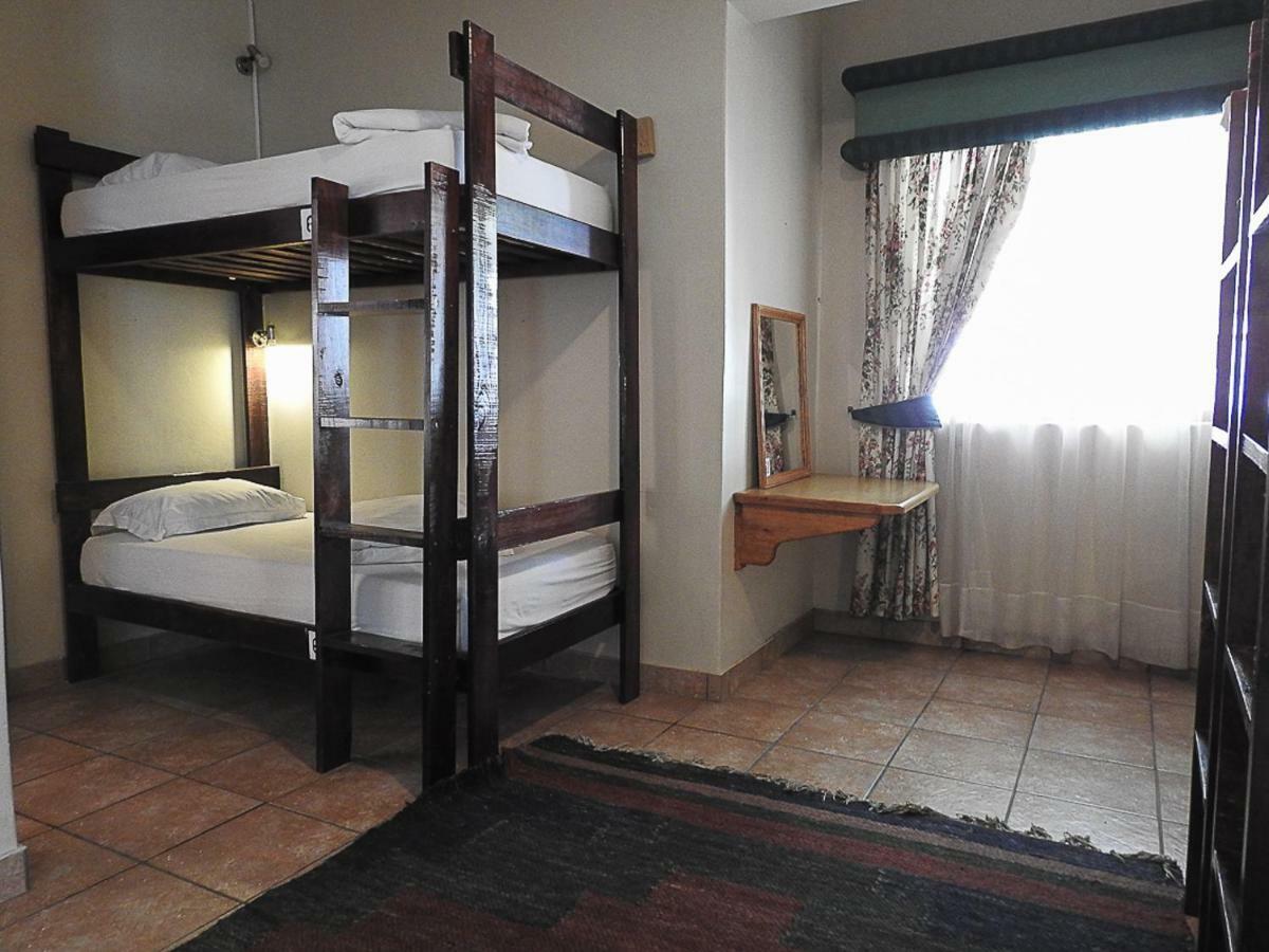 Хостел Mosselbay Backpackers Моссел-Бей Экстерьер фото